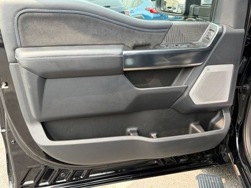 Used 2025 Ford F350 Platinum w/ FX4 Off-Road Package AWD/4WD image 12
