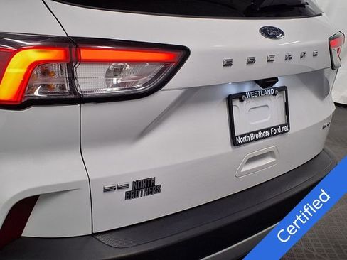 Used 2022 Ford Escape SE w/ Convenience Package image 27