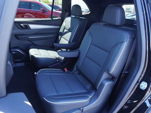 New 2026 Buick Enclave Preferred w/ Power Package image 9