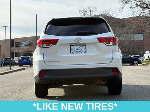 Used 2017 Toyota Highlander LE image 7