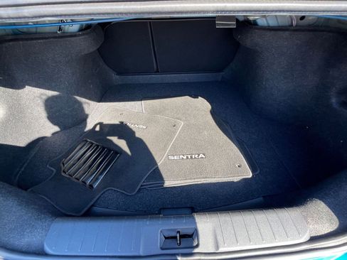 Used 2025 Nissan Sentra SV image 31