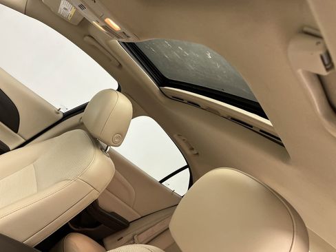 Used 2015 Chevrolet Malibu LT image 6