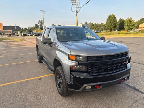 Used 2020 Chevrolet Silverado 1500 Custom Trail Boss w/ Custom Convenience Package AWD/4WD image 11