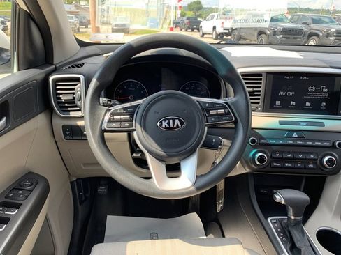 Used 2022 Kia Sportage LX AWD/4WD image 17