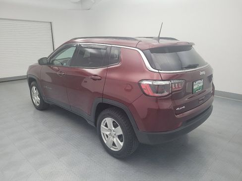 Used 2022 Jeep Compass Latitude AWD/4WD image 3