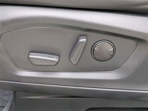 Used 2022 Ford Explorer ST-Line w/ Class IV Trailer Tow Package image 15