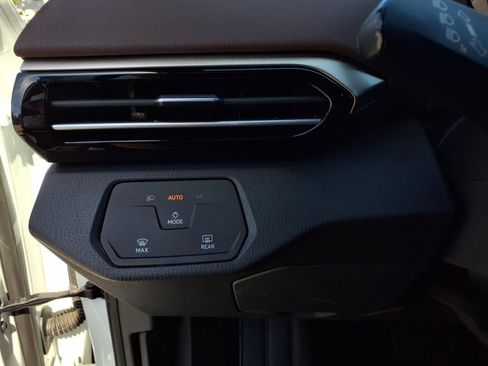 Certified 2023 Volkswagen ID.4 Pro image 14