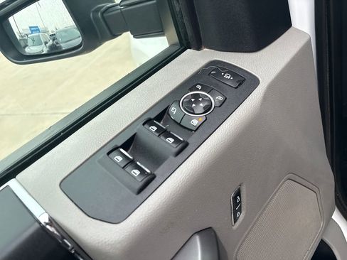 Used 2019 Ford F250 XLT w/ XLT Value Package image 17