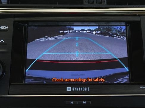 Used 2013 Toyota Avalon Limited FWD image 21