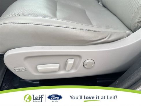 Used 2015 Toyota Highlander Limited Platinum image 18