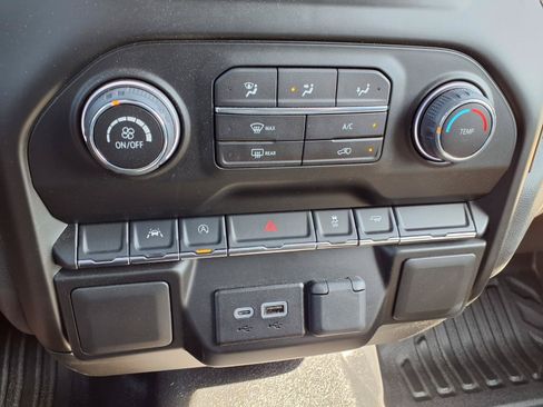 Used 2026 Chevrolet Silverado 1500 W/T w/ WT Value Package RWD image 6