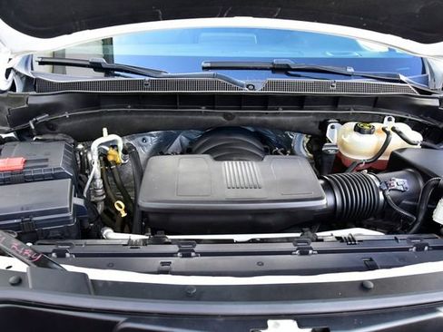 Used 2021 Chevrolet Suburban RST w/ Luxury Package image 37