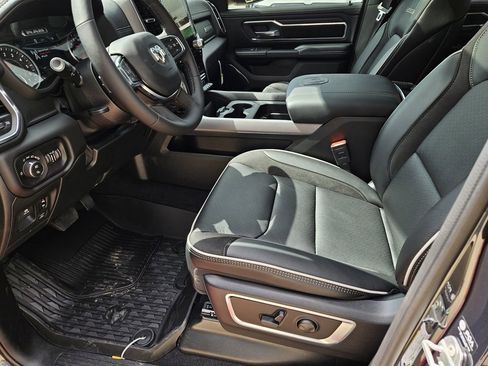 New 2026 RAM 1500 Laramie AWD/4WD image 15