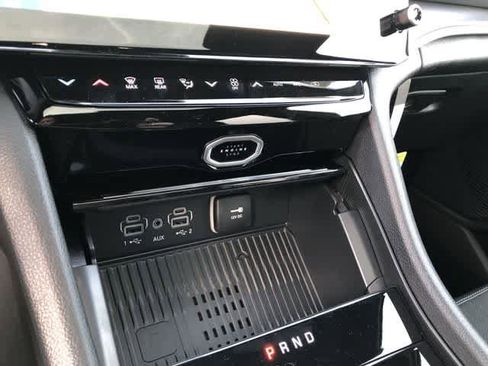 New 2026 Jeep Grand Cherokee Altitude image 18