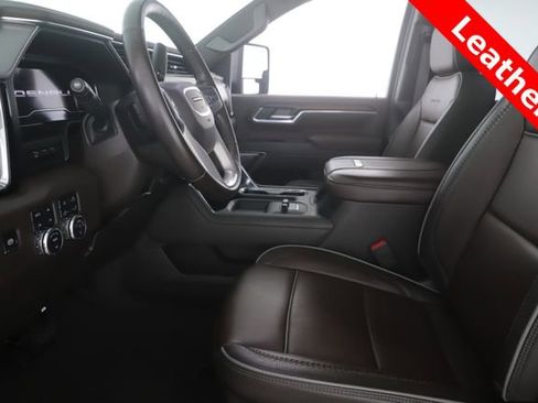 Used 2025 GMC Sierra 2500 Denali w/ Denali Reserve Package AWD/4WD image 16