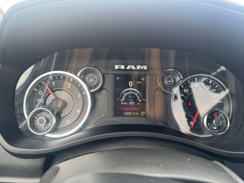 Used 2024 RAM 2500 Big Horn w/ Off Road Package image 11