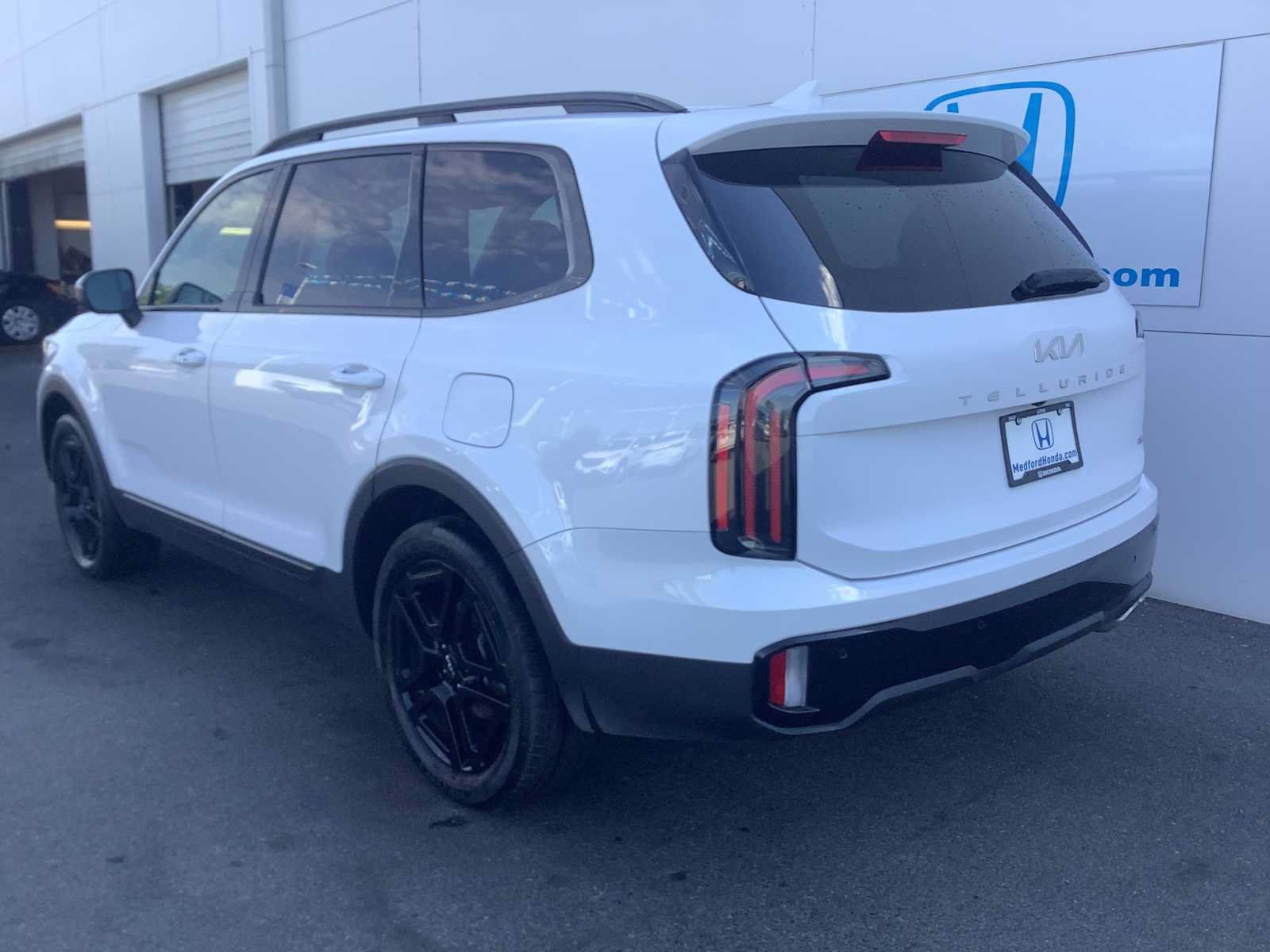 Used 2024 Kia Telluride EX X-Line AWD/4WD image 4