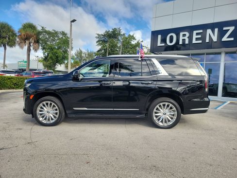 Used 2024 Cadillac Escalade Premium Luxury image 8