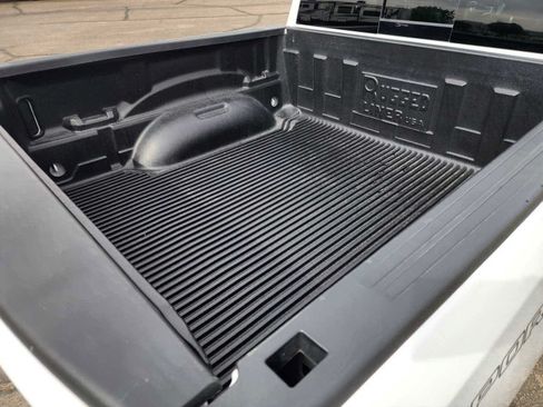 Used 2023 RAM 1500 Laramie AWD/4WD image 6
