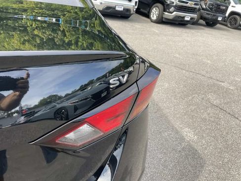 Used 2024 Nissan Altima 2.5 SV FWD image 8