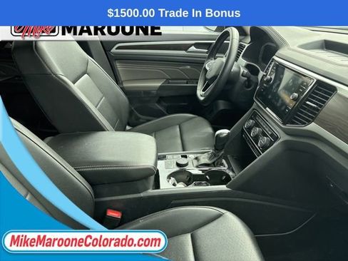 Used 2023 Volkswagen Atlas SE w/ Panoramic Sunroof Package image 5