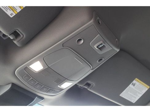 Used 2020 Ford F150 Lariat image 36