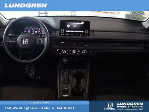Used 2024 Honda Accord EX image 18