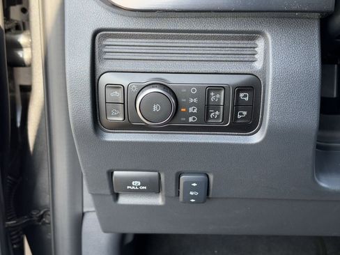 New 2026 Ford F250 Lariat w/ Black Appearance Package image 63