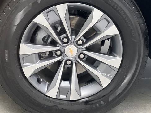 Used 2026 Chevrolet Equinox LT FWD image 57