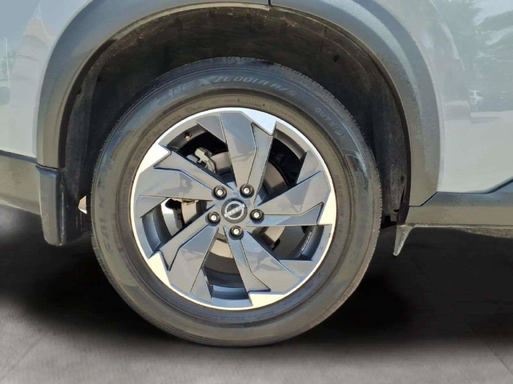 Used 2026 Nissan Rogue SV FWD image 21