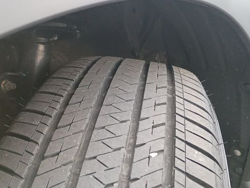 Used 2025 Honda CR-V EX image 9