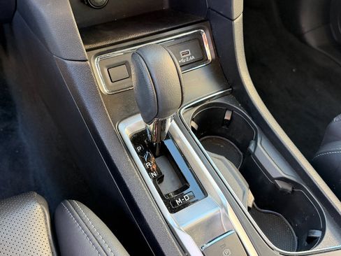 Used 2023 Subaru Ascent Limited image 23