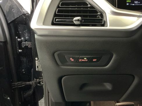 Certified 2026 BMW X5 sDrive40i w/ M Sport Package RWD image 17