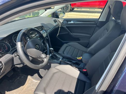 Used 2017 Volkswagen Golf SEL FWD image 9