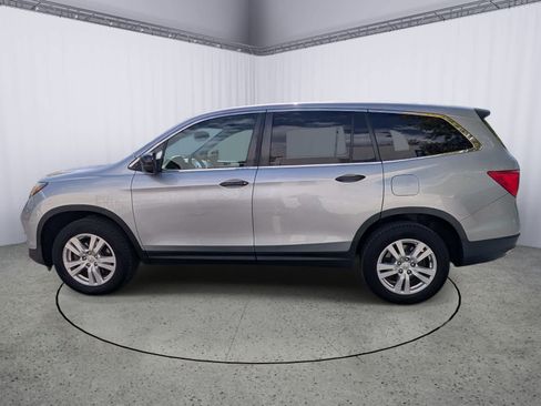 Used 2018 Honda Pilot LX image 5