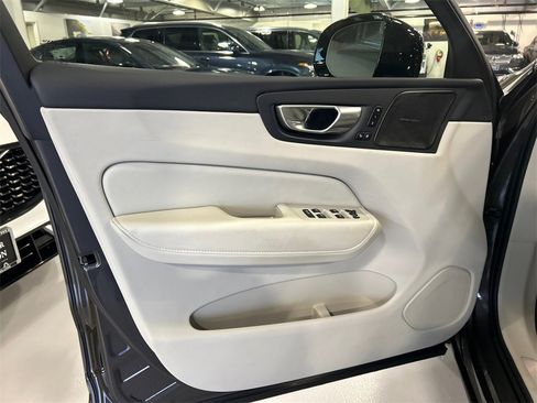 Certified 2023 Volvo XC60 T8 Plus w/ Climate Package image 9