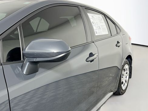 Used 2025 Toyota Corolla LE FWD image 13