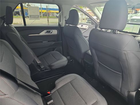 New 2026 Ford Explorer Active RWD image 20