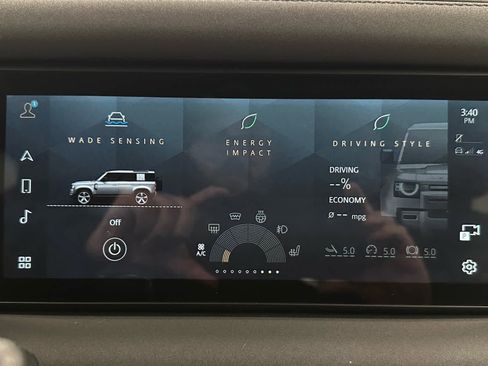 Used 2023 Land Rover Defender 110 X-Dynamic SE image 35