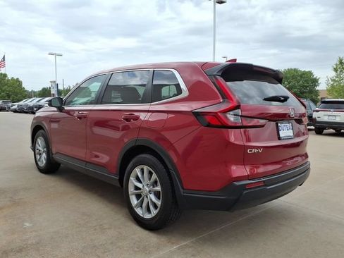 Used 2025 Honda CR-V EX image 10