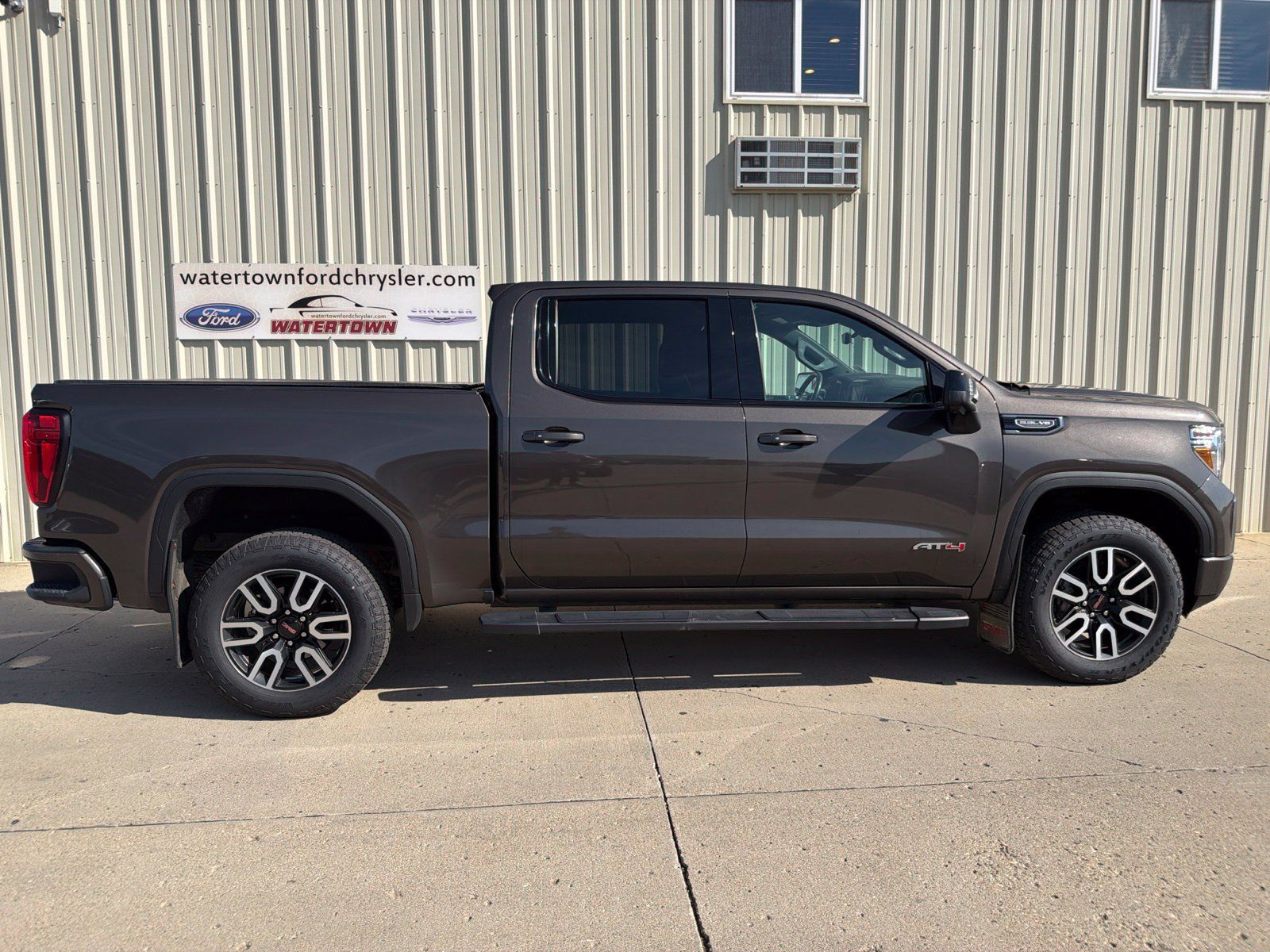 Used 2020 GMC Sierra 1500 AT4 w/ AT4 Premium Package AWD/4WD image 1