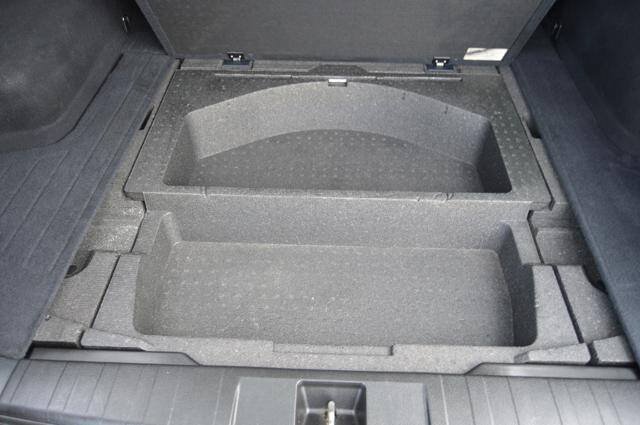 Used 2010 Subaru Outback 2.5i Limited AWD/4WD image 34