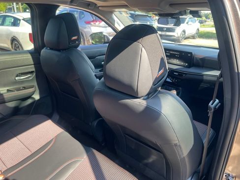 Certified 2025 Nissan Kicks SR w/ SR Premium Package AWD/4WD image 17