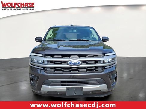 Used 2024 Ford Expedition XLT RWD image 8