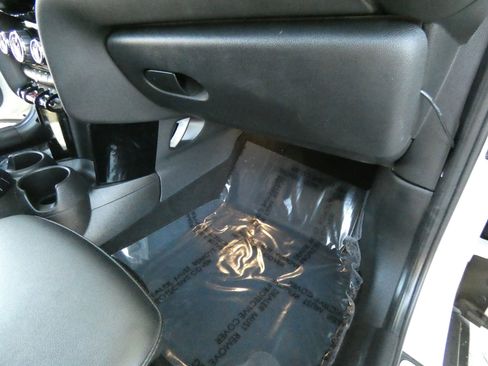 Used 2017 MINI Cooper S image 29