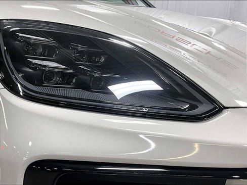 New 2026 Porsche Cayenne image 12