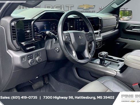 Used 2023 Chevrolet Silverado 1500 ZR2 w/ Technology Package AWD/4WD image 13