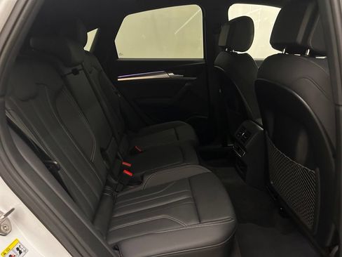Used 2025 Audi Q5 2.0T Premium Plus w/ Premium Plus Package AWD/4WD image 15