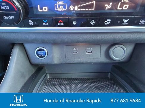 Used 2021 Nissan Rogue SL FWD image 23