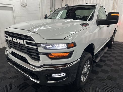 Used 2025 RAM 2500 Tradesman AWD/4WD image 4
